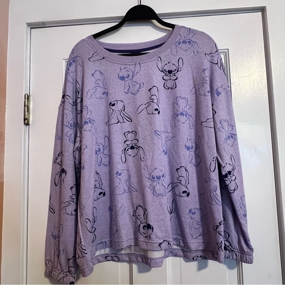 Disney Tops - #164 DISNEY STITCH TOP SIZE MEDIUM